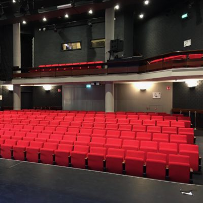 Project Theaterzaal opnieuw bekleed